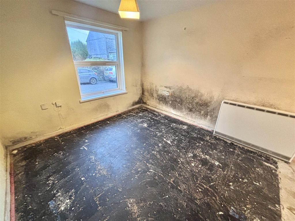 Property photo 3 of 15 Img_0016.Jpg