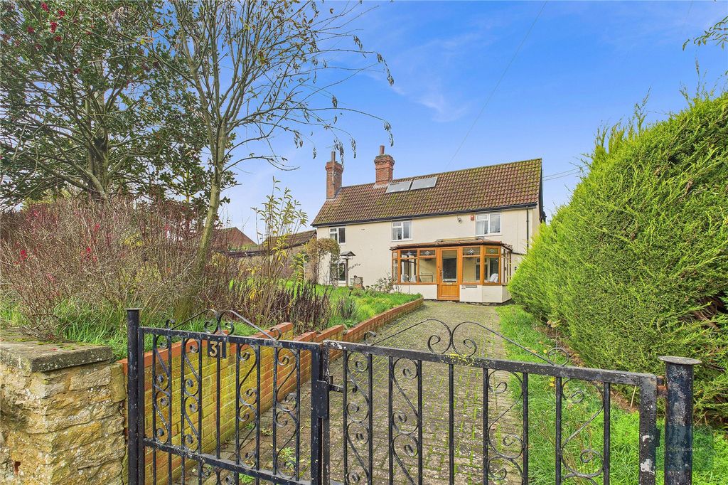 Property photo 1 of 32 Picture No. 02