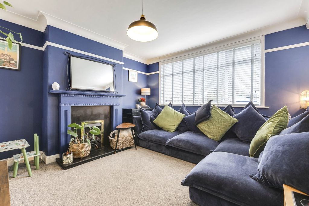 Property photo 2 of 22 Picture No. 06