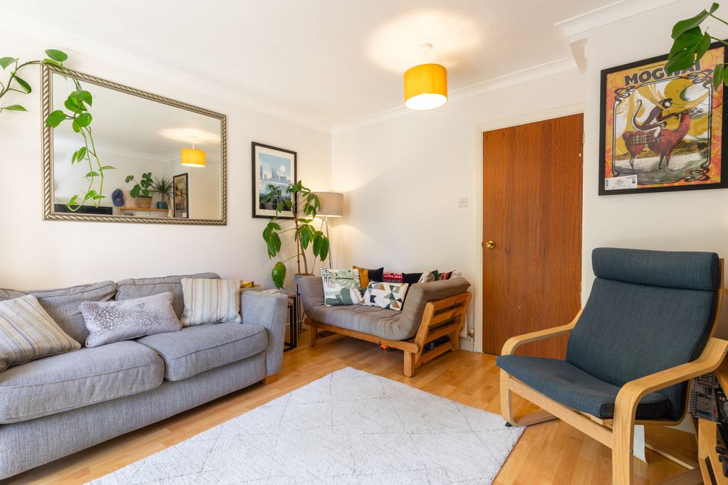 Property photo 3 of 15 11