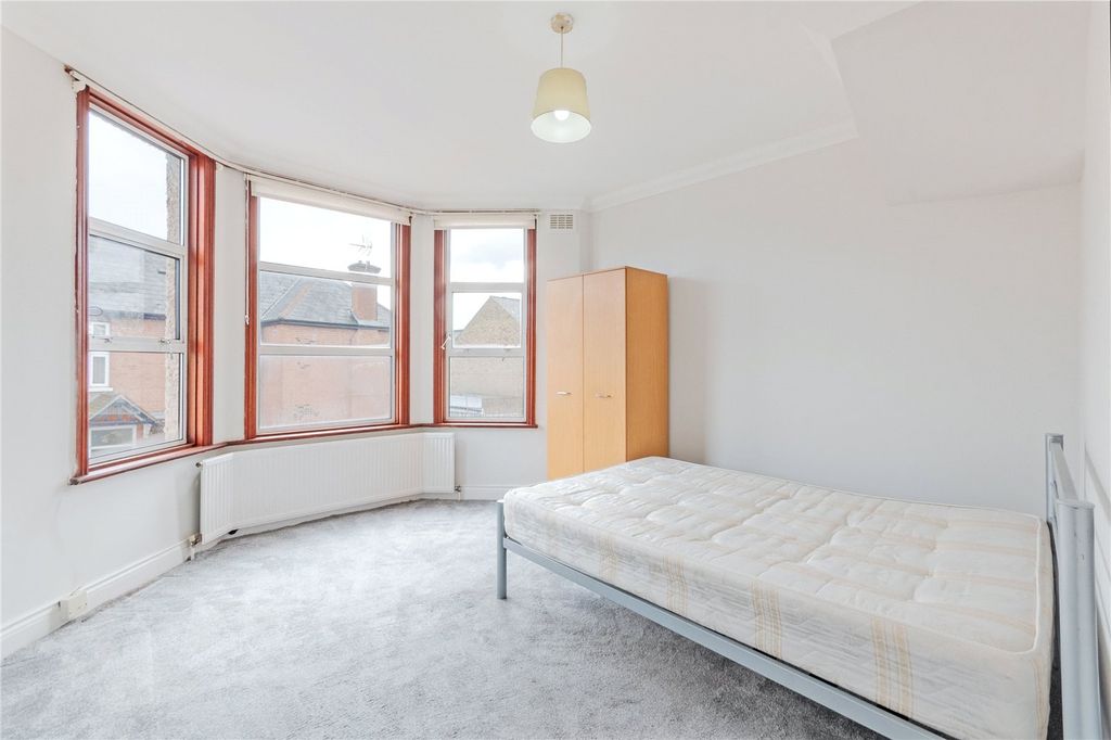 Property photo 1 of 18 Picture No. 35