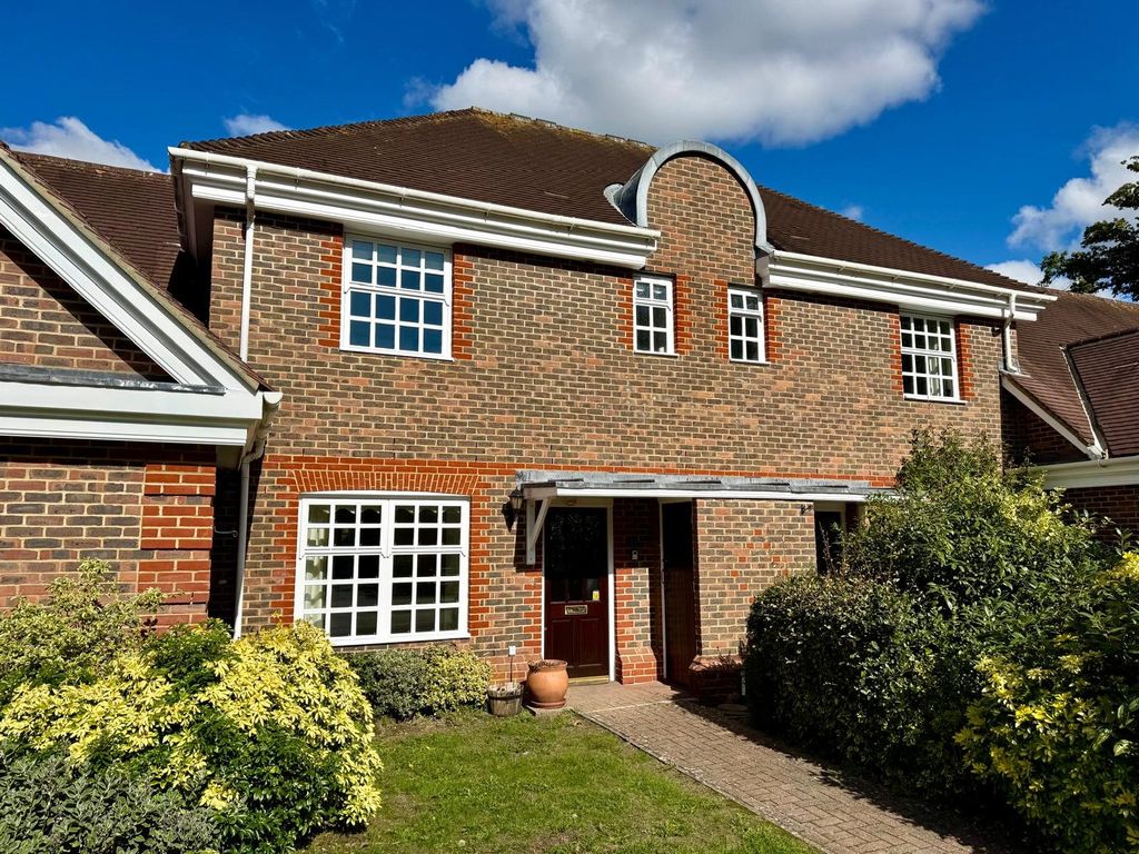 Property photo 1 of 9 Front