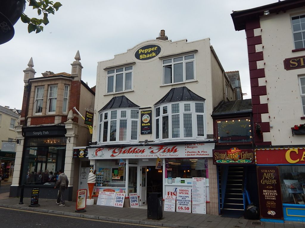 Property photo 1 of 9 Building