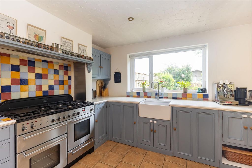 Property photo 3 of 44 Kitchen