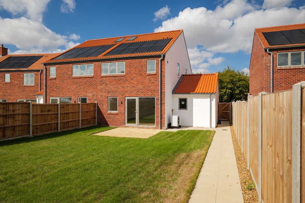 Property photo 3 of 20 5601322