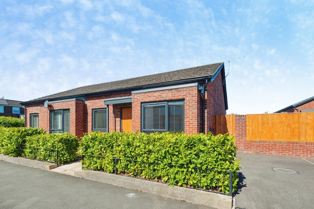 Property photo 2 of 19 Pbox-Img.Jpg