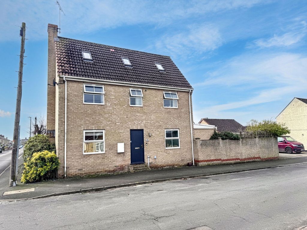 Property photo 1 of 29