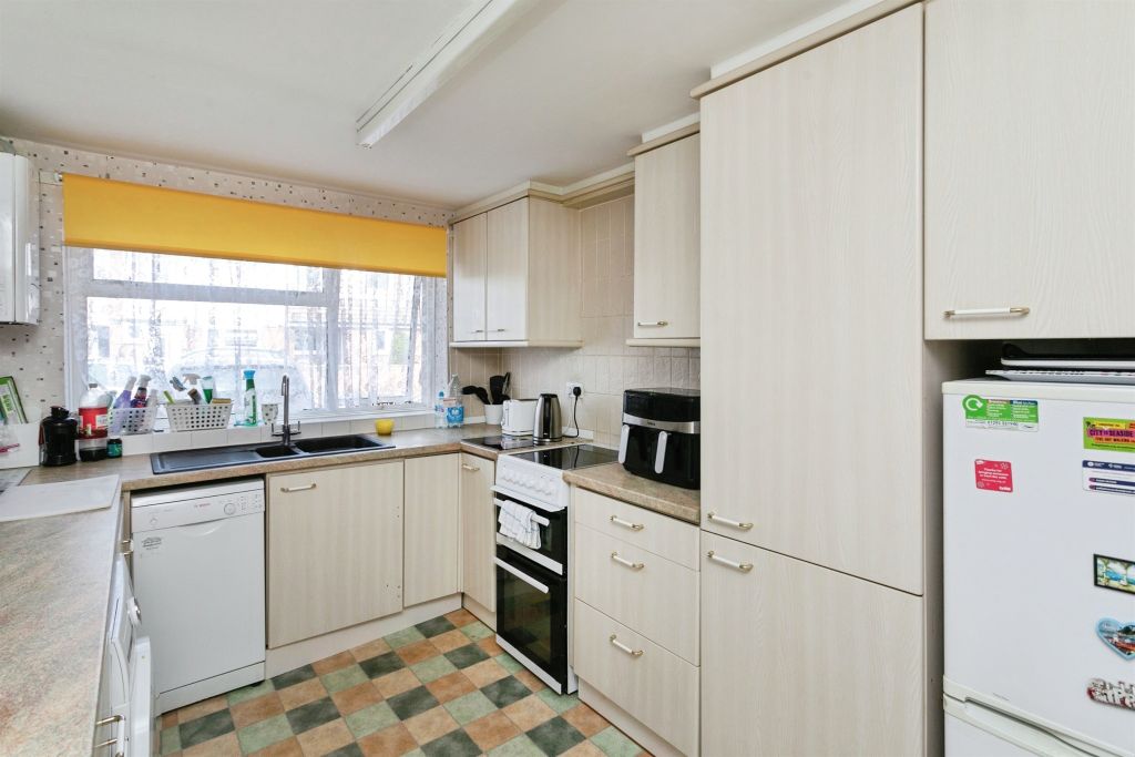 Property photo 2 of 14