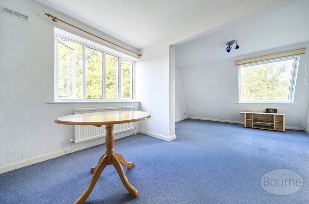 Property photo 2 of 15 Picture No. 06