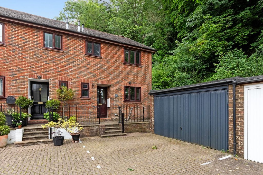 Property photo 1 of 13 4294641