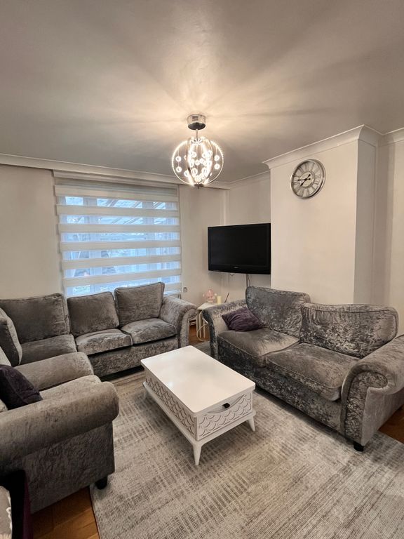 Property photo 2 of 22