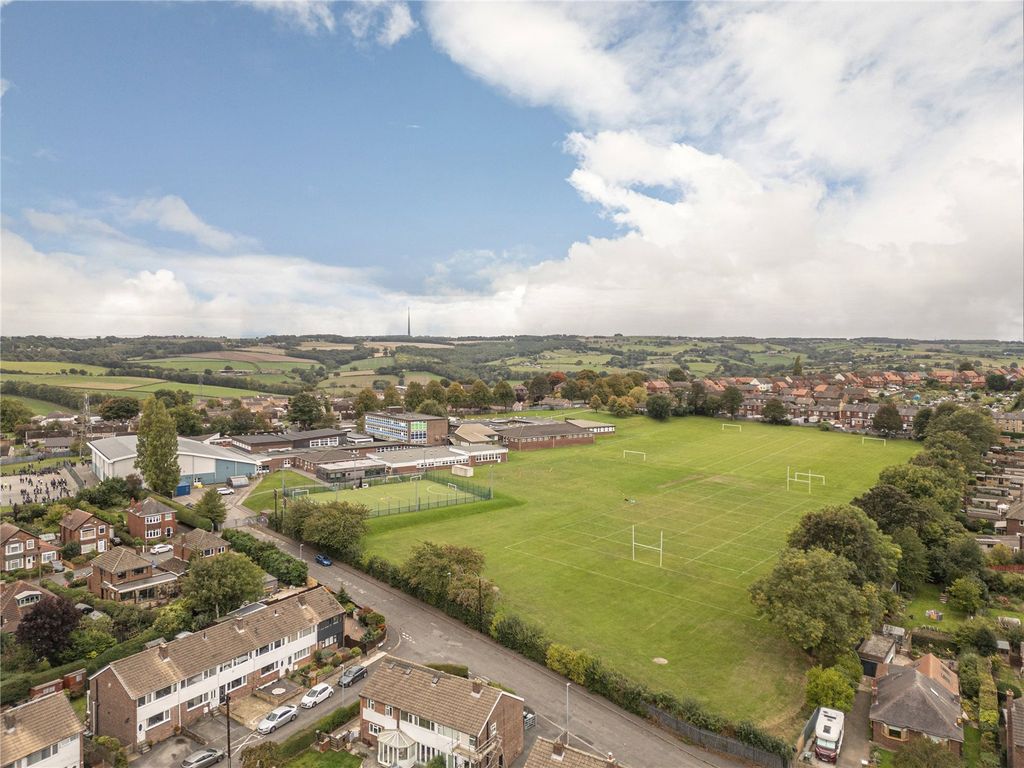 Property photo 3 of 19 Picture No. 21