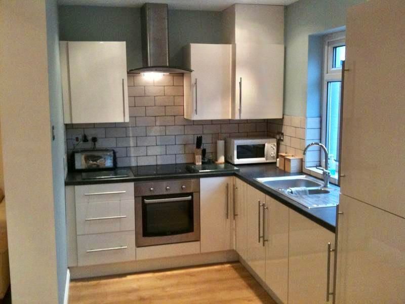 Property photo 1 of 8 Kitchen