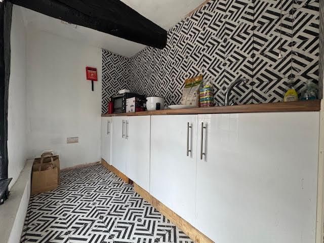 Property photo 3 of 5 Photo