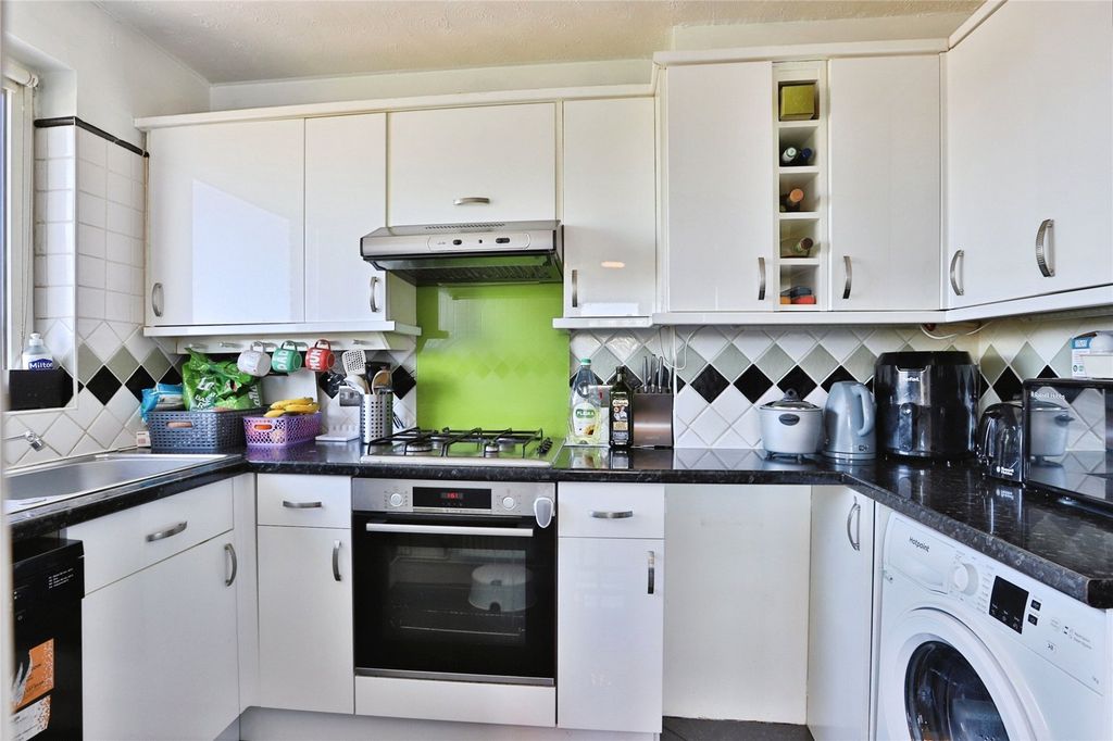 Property photo 3 of 18 Picture No. 07