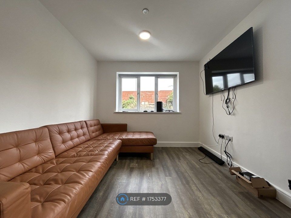 Property photo 2 of 10 Lounge