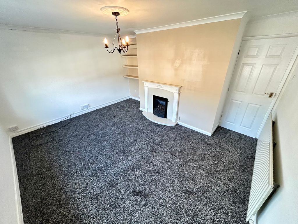 Property photo 2 of 11 Image