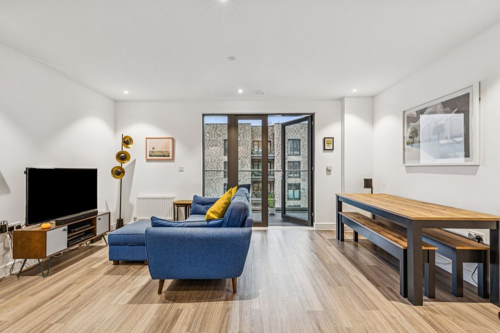 Property photo 2 of 7