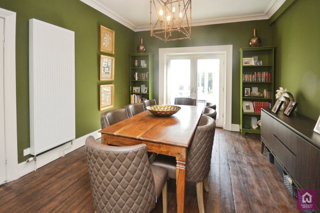 Property photo 3 of 16 Dining Room