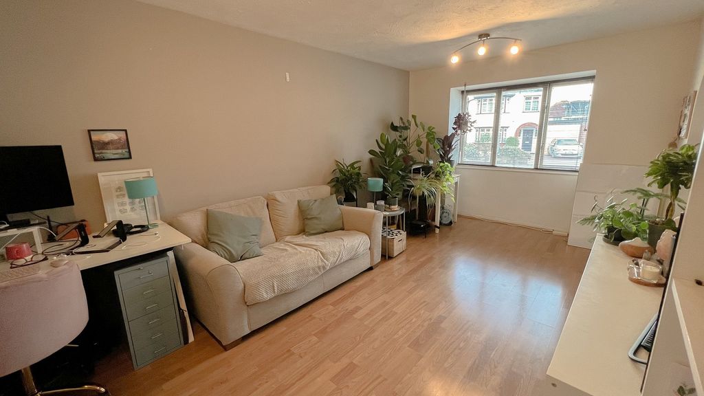 Property photo 2 of 19 Not Specified