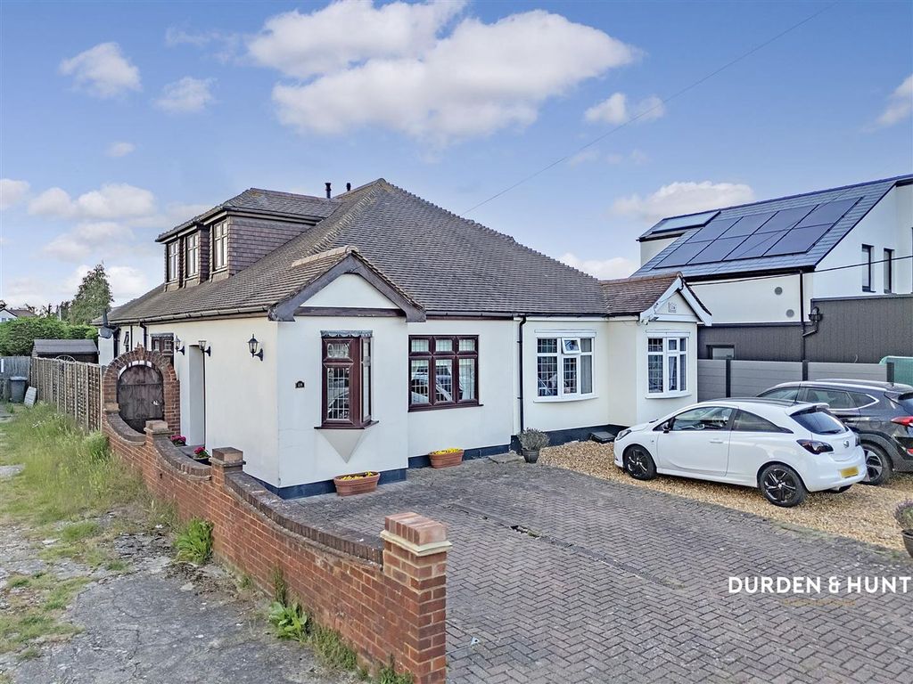 Property photo 1 of 23 Hood Road