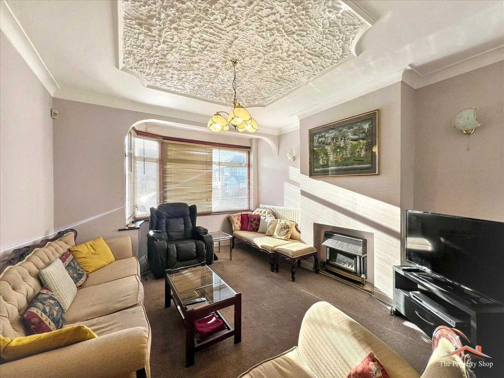 Property photo 3 of 20