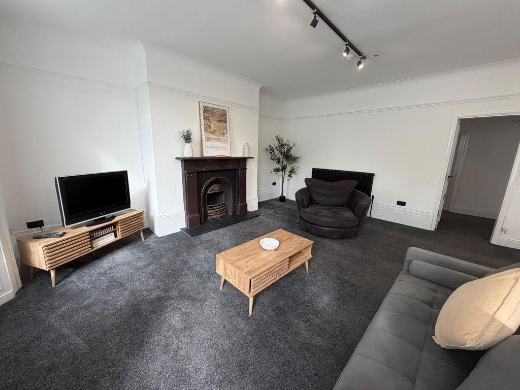 Property photo 1 of 9 Tempimagekhtwt2.Jpg
