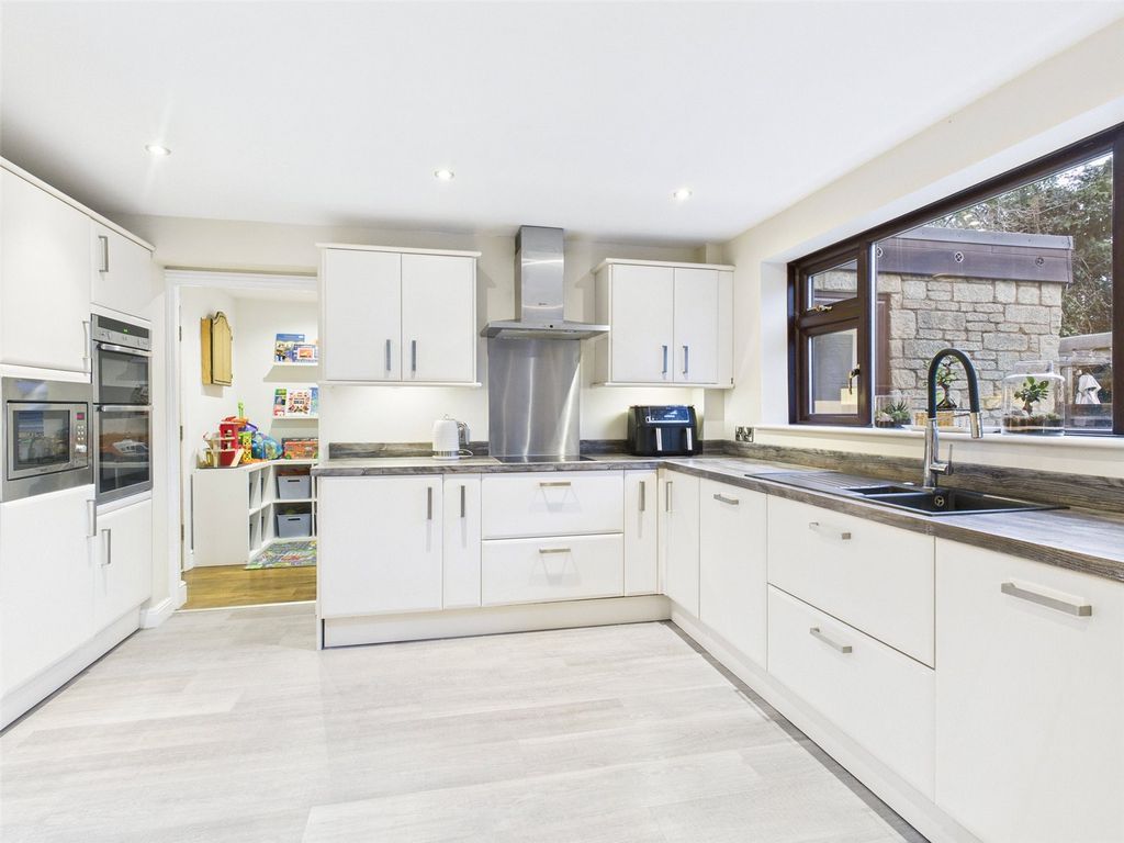 Property photo 3 of 16 Picture No. 40