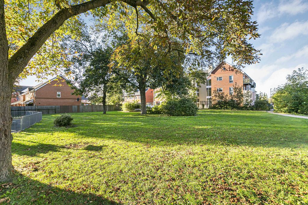 Property photo 3 of 9