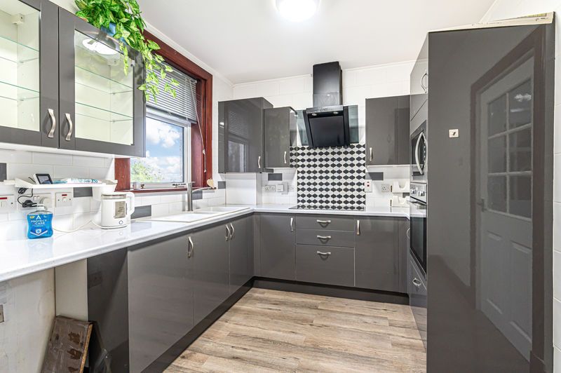 Property photo 2 of 18 Kitchen