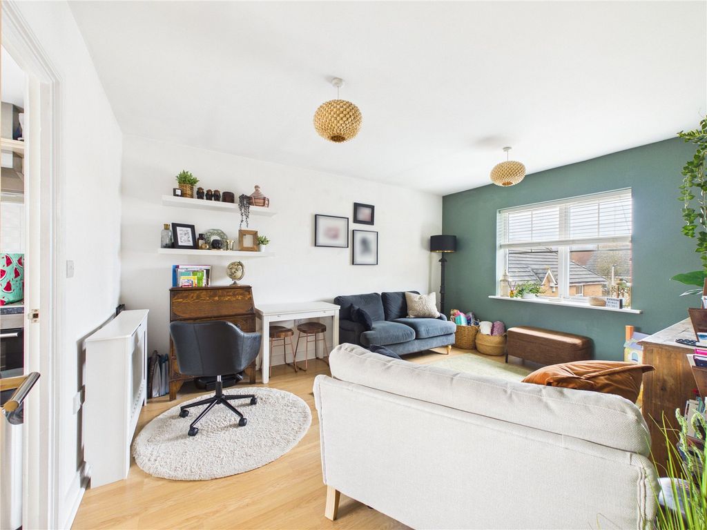 Property photo 3 of 11 Picture No. 10