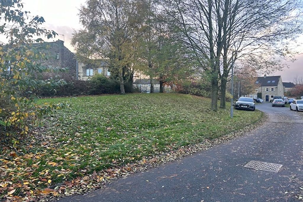 Property photo 1 of 4