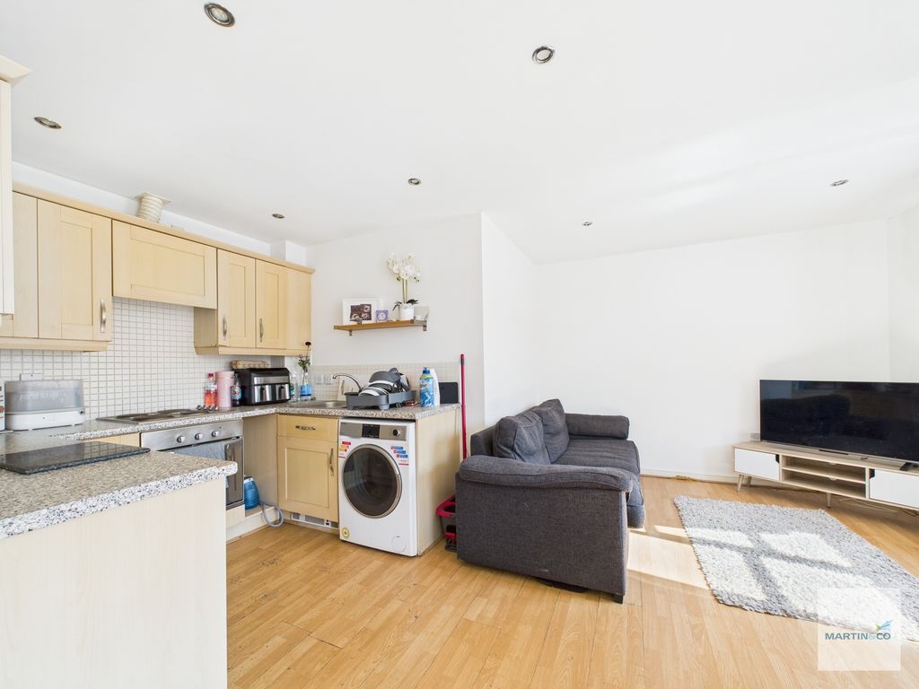 Property photo 2 of 10
