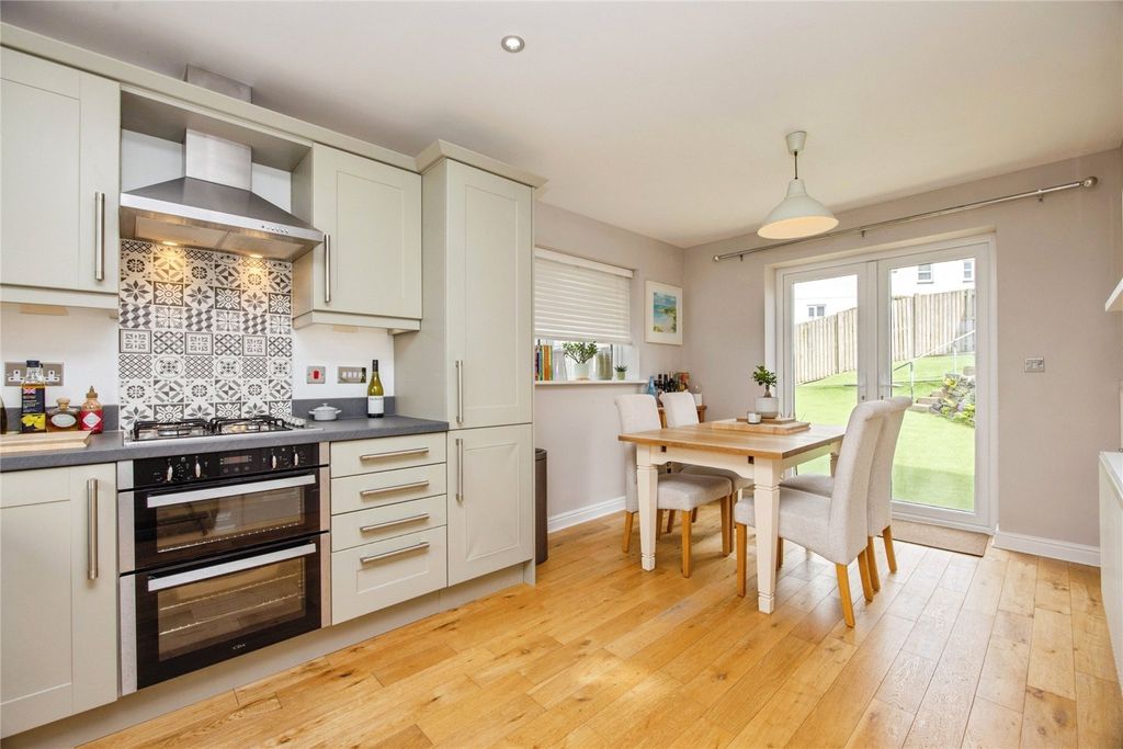 Property photo 3 of 30 Picture No. 03