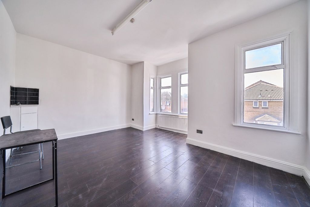 Property photo 2 of 15 Pbox-Img.Jpg