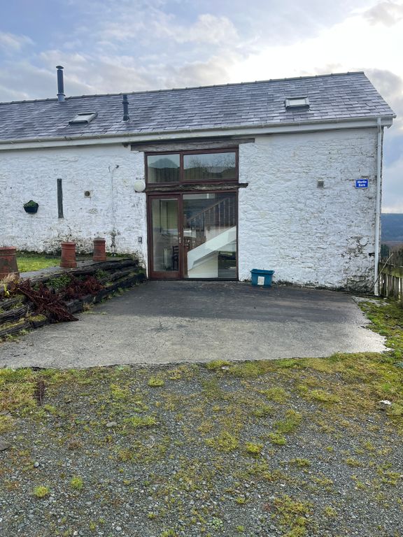 Property photo 1 of 9 Exterior - Front