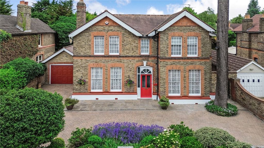 Property photo 2 of 24 Picture No. 43