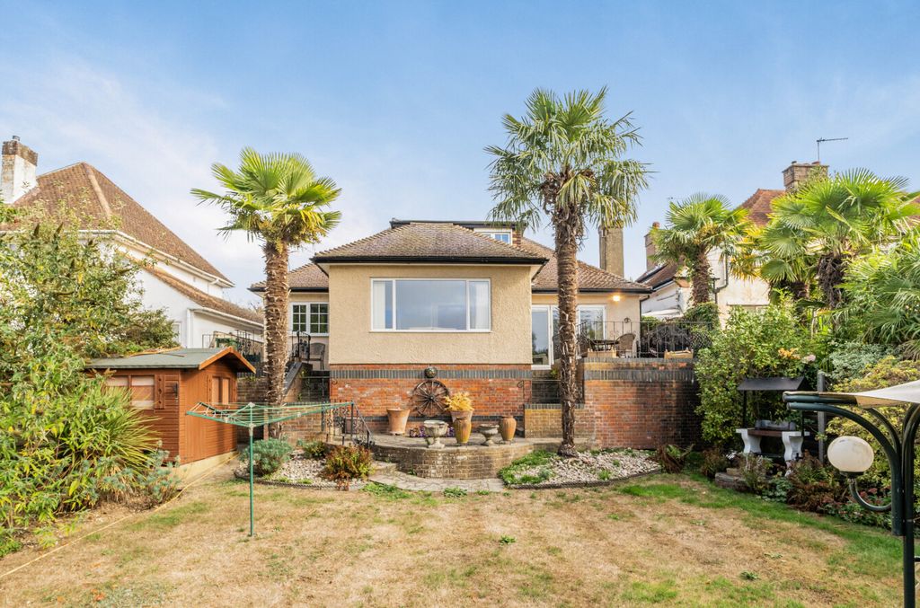 Property photo 2 of 19