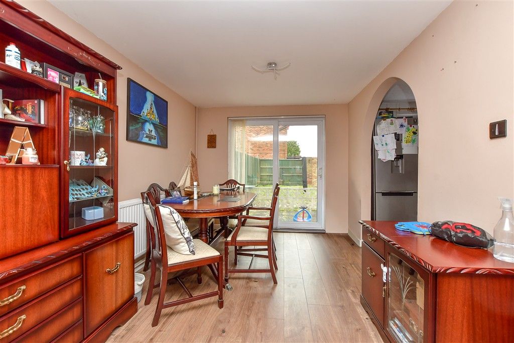 Property photo 3 of 10 Lounge/Diner