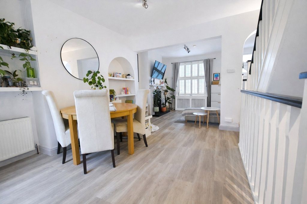 Property photo 3 of 11 Picture No. 09