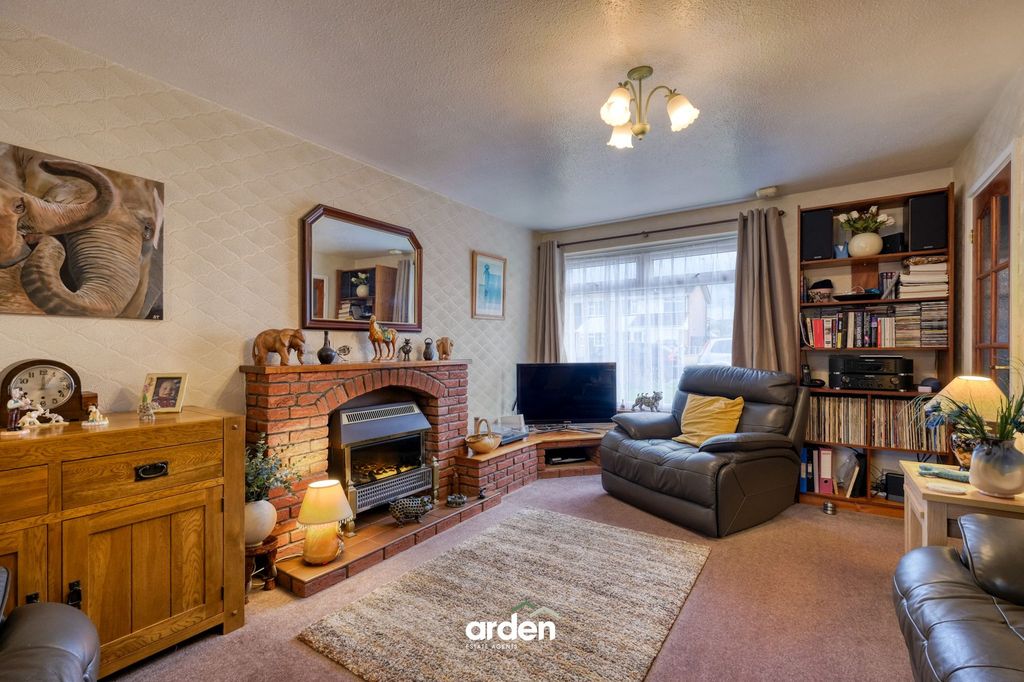 Property photo 3 of 15