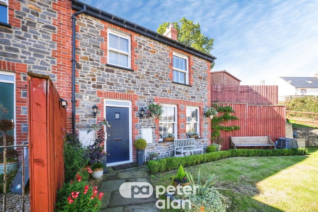 Property photo 2 of 19