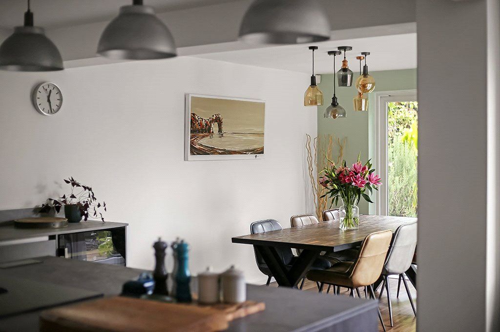 Property photo 1 of 20 Picture No. 05