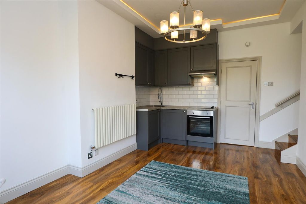 Property photo 3 of 8 Img_0704.Jpg