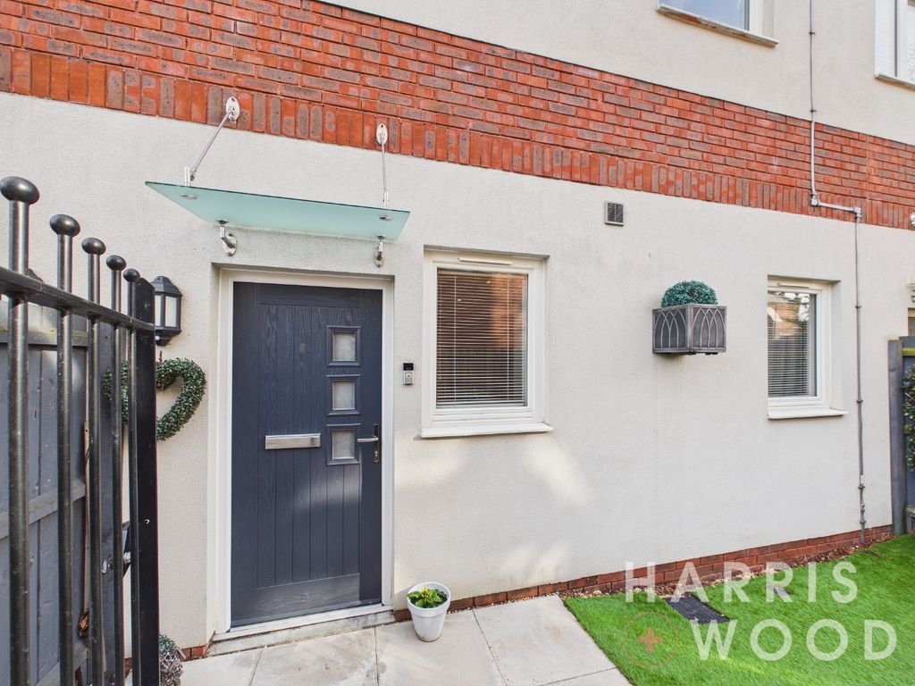 Property photo 1 of 11 4436880