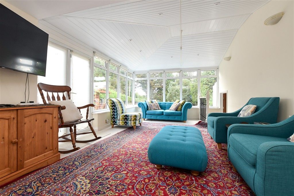 Property photo 3 of 16 Sitting Room