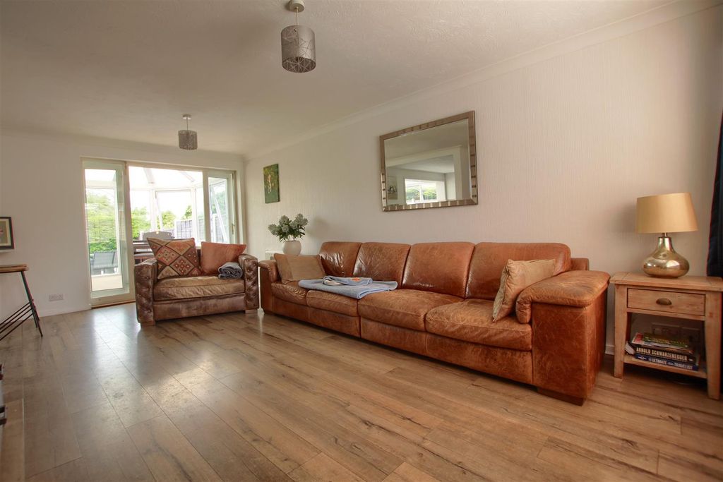 Property photo 3 of 10 Kw4.Jpg