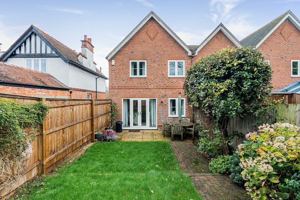 Property photo 3 of 25