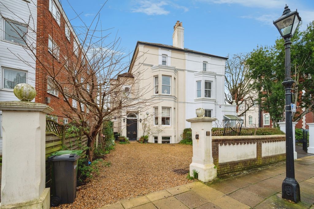 Property photo 1 of 26 Pbox-Img.Jpg