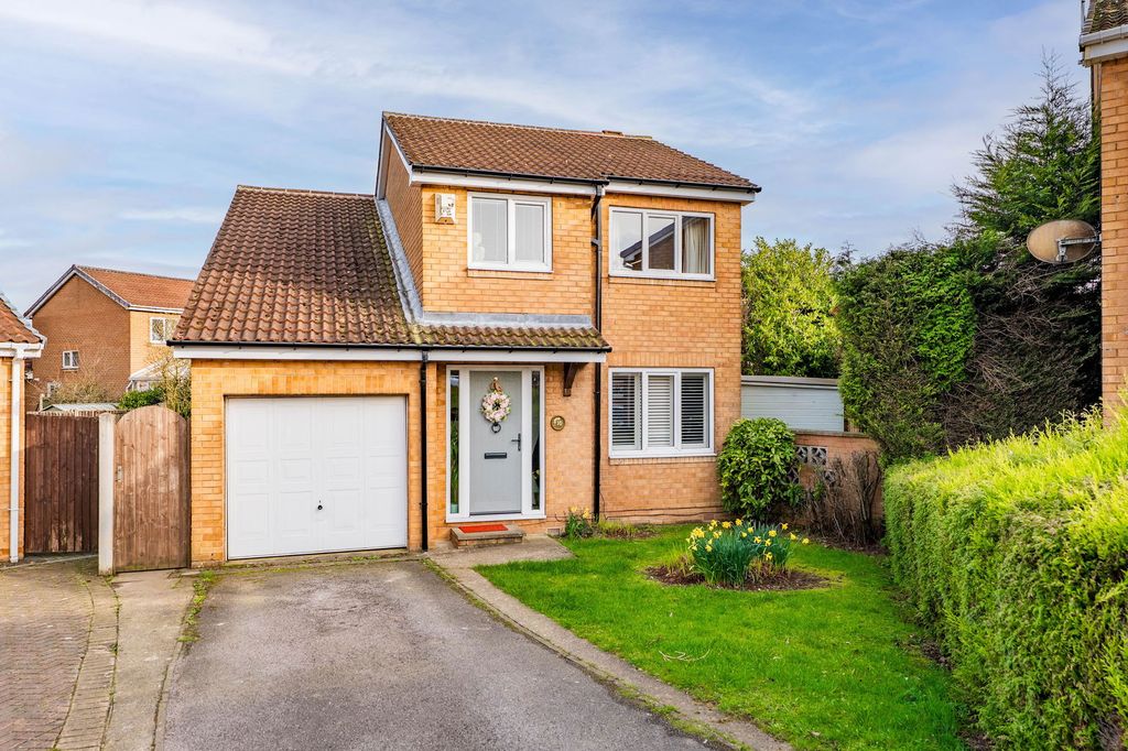 Property photo 1 of 26